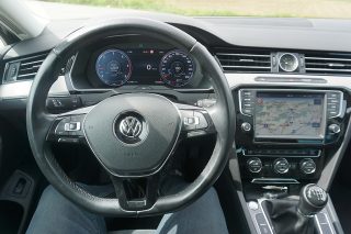 VW Passat Variant Highline 2,0 TDI